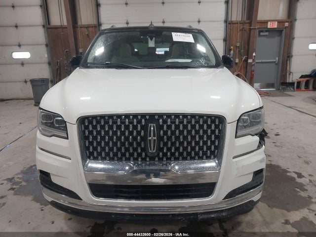 5LMJJ2TT6NEL12037 Lincoln Navigator Black Label