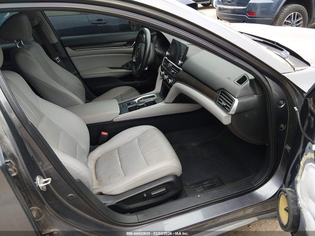 2019 Honda Accord Hybrid Touring მანქანა იყიდება აუქციონზე, vin: 1HGCV3F91KA014848, აუქციონის ნომერი: 44432620