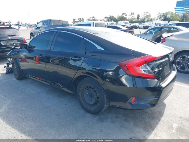 Honda Civic Lx 2018 2HGFC2F53JH508624 Image 3