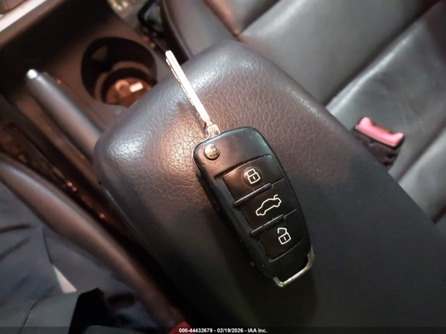 2013 AUDI A3 WAUKJAFM1DA032748 Photo 10