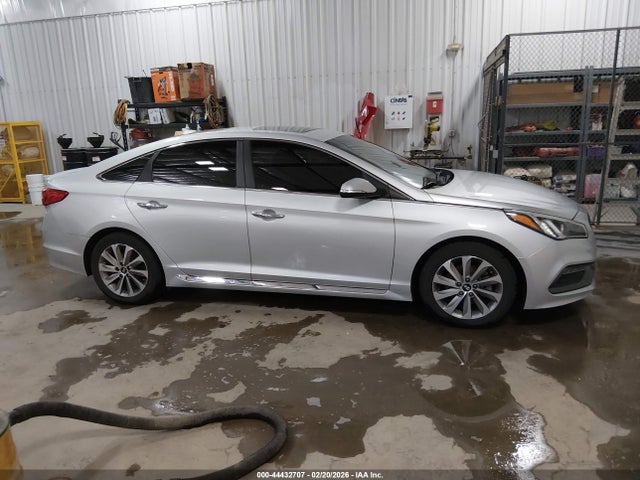 Hyundai Sonata Sport 2017 5NPE34AF1HH470446 Image 13