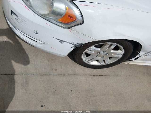 2G1WB5E38F1131624 Chevrolet Impala Limited Lt
