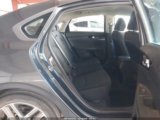 3KPF34AD6KE006311 KIA FORTE S