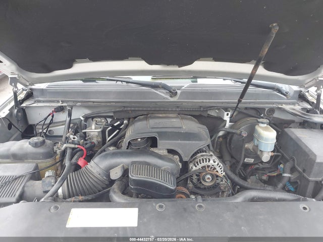 2010 CADILLAC ESCALADE ESV 1GYUKHEF7AR137502 Photo 9