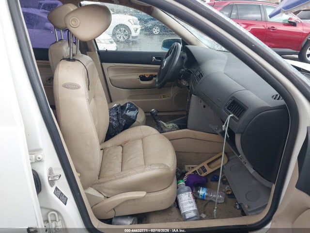 Продажа на аукционе авто 2000 Volkswagen Jetta Gls, vin: 3VWSC29M6YM170306, номер лота: 44432771
