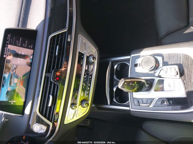 2021 BMW 740I WBA7T2C00MCF54348 Photo 10