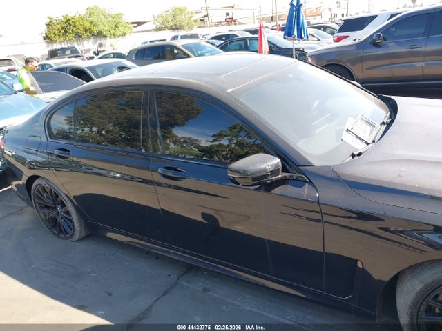 Продаж на аукціоні авто 2021 Bmw 740i, vin: WBA7T2C00MCF54348, номер лоту: 44432775