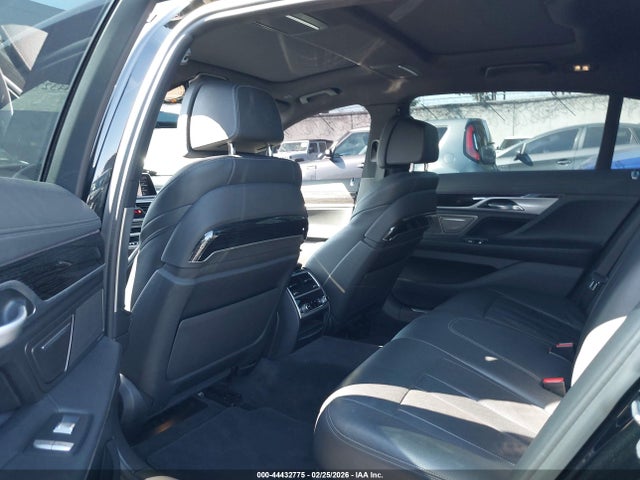 Продаж на аукціоні авто 2021 Bmw 740i, vin: WBA7T2C00MCF54348, номер лоту: 44432775