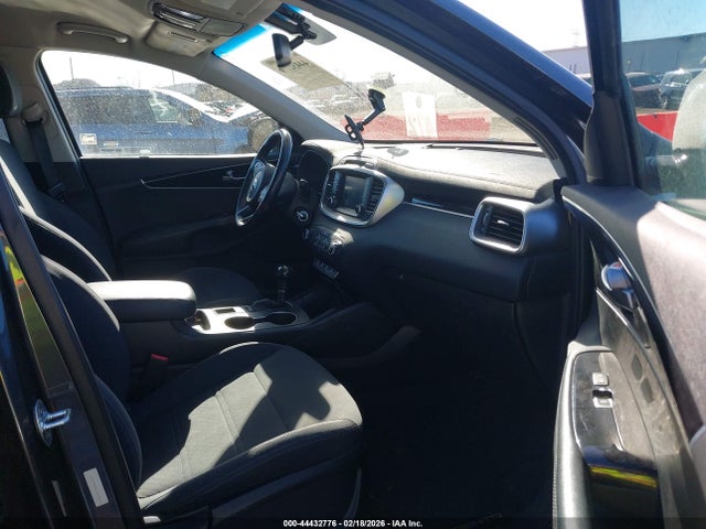 2018 KIA SORENTO 5XYPGDA36JG408637 Photo 4