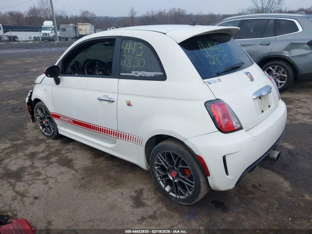 2015 FIAT 500 3C3CFFFH8FT610000 Photo 2
