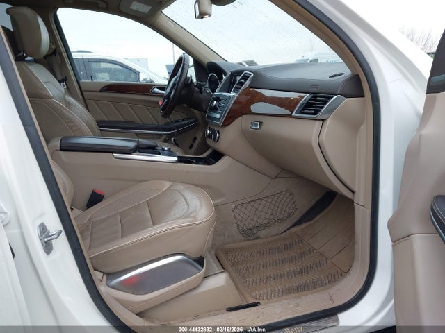 2013 MERCEDES-BENZ GL 550 4JGDF7DEXDA149770 Photo 4