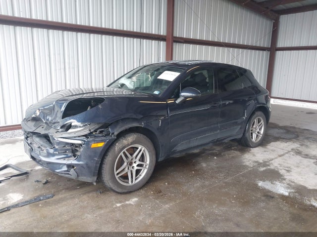 2018 PORSCHE MACAN WP1AA2A55JLB10743 Photo 1