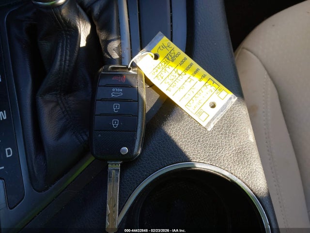 44432848 :رقم المزاد ، KNAGM4A76F5614727 vin ، 2015 Kia Optima Lx مزاد بيع