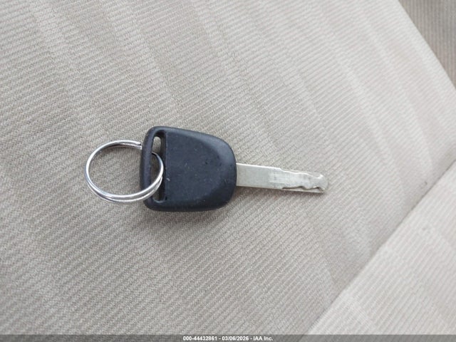 Aukcja sprzedaży 2004 Honda Civic Lx, vin: 2HGES16564H566224, numer aukcji: 44432861