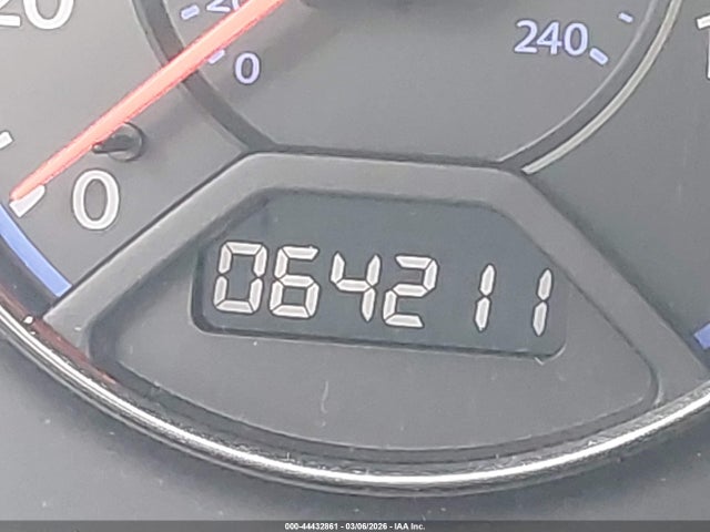 Aukcja sprzedaży 2004 Honda Civic Lx, vin: 2HGES16564H566224, numer aukcji: 44432861