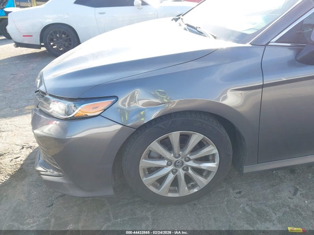 2019 Toyota Camry Le მანქანა იყიდება აუქციონზე, vin: 4T1B11HK7KU167089, აუქციონის ნომერი: 44432865