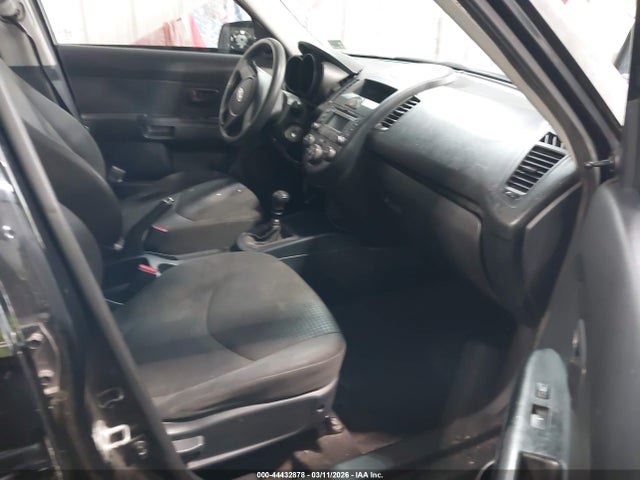 44432878 :رقم المزاد ، KNDJT2A12B7304228 vin ، 2011 Kia Soul ! مزاد بيع