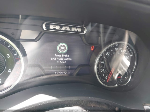 3C63RRJL6KG703348 RAM 3500 Laramie 4x4 8&#039; Box