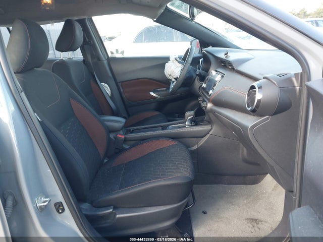 3N1CP5DV4NL518783 Nissan Kicks Sr Xtronic Cvt