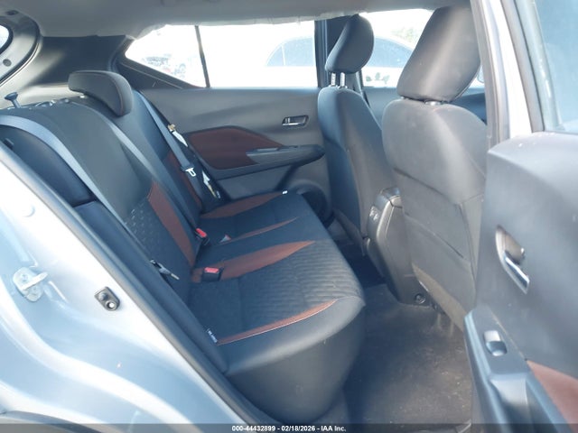 3N1CP5DV4NL518783 Nissan Kicks Sr Xtronic Cvt