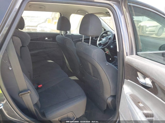 5XYPG4A5XKG441188 KIA Sorento 3.3l Lx
