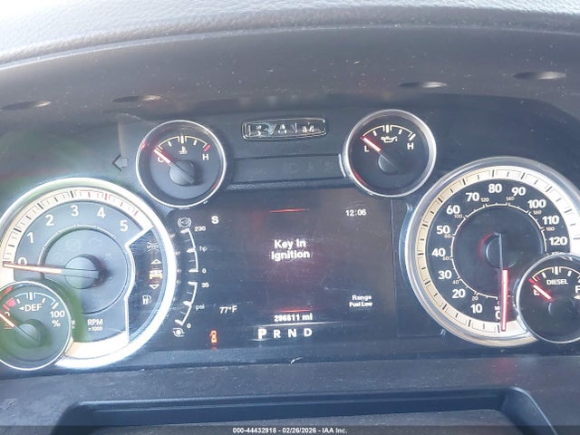 44432918 :رقم المزاد ، 3C6UR5KL0EG328069 vin ، 2014 Ram 2500 Laramie مزاد بيع