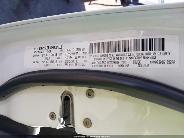 44432918 :رقم المزاد ، 3C6UR5KL0EG328069 vin ، 2014 Ram 2500 Laramie مزاد بيع