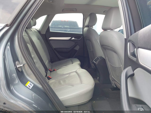 Продажа на аукционе авто 2016 Audi Q3 2.0t Premium Plus, vin: WA1EFCFS9GR008046, номер лота: 44432930