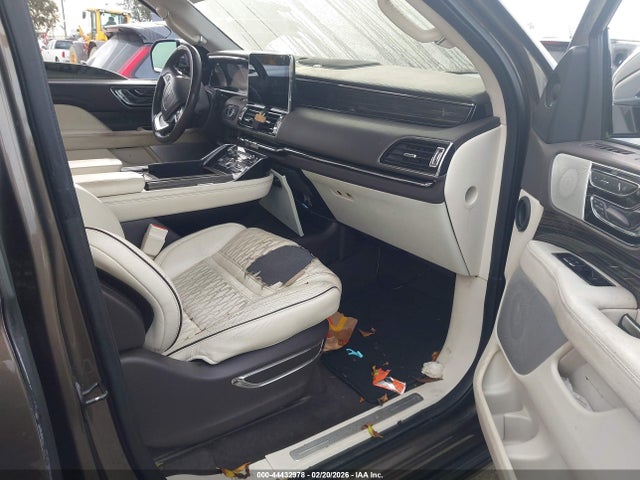 2018 LINCOLN NAVIGATOR 5LMJJ2TT0JEL10049 Photo 4