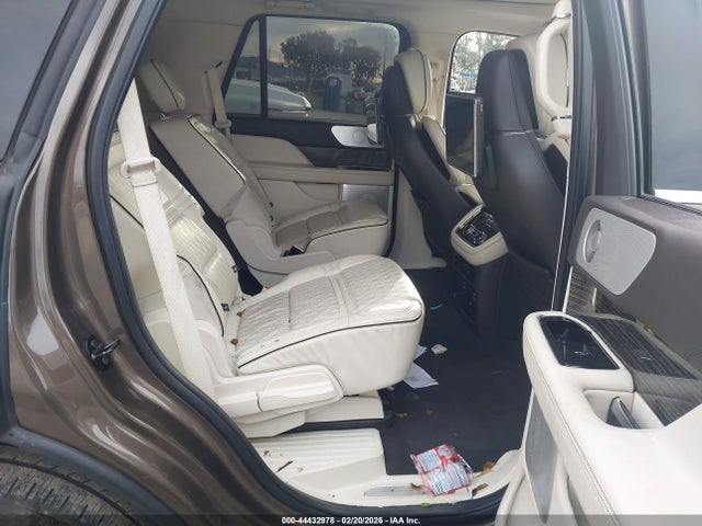 2018 LINCOLN NAVIGATOR 5LMJJ2TT0JEL10049 Photo 7