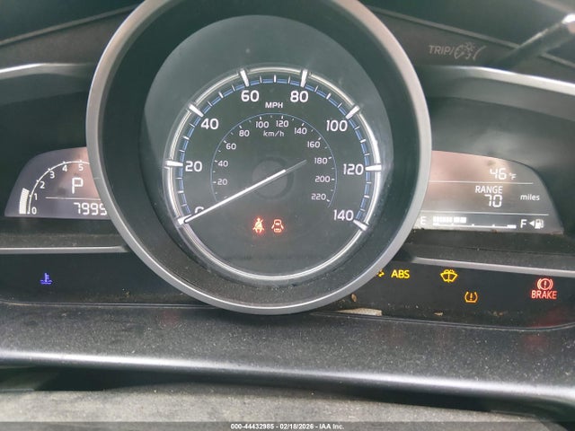 3MYDLBYV6KY526504 Toyota YARIS LE