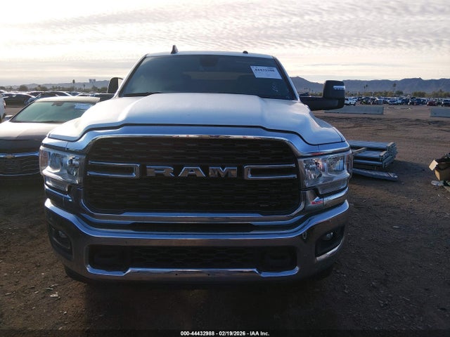 3C6UR5DL4RG340213 RAM 2500 Big Horn 4x4 6&#039;4 Box