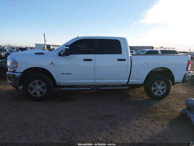 3C6UR5DL4RG340213 RAM 2500 Big Horn 4x4 6&#039;4 Box