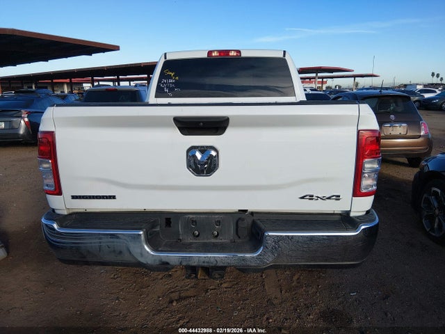 3C6UR5DL4RG340213 RAM 2500 Big Horn 4x4 6&#039;4 Box