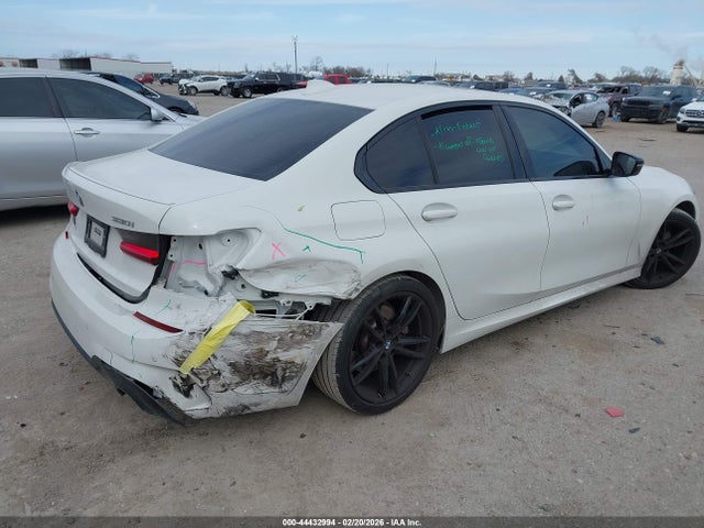 2022 BMW 330I 3MW5R1J07N8C46571 Photo 5
