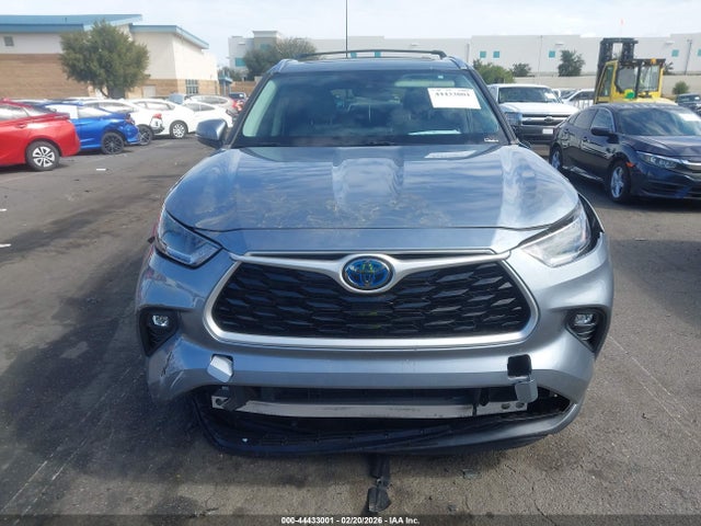 5TDHARAHXMS008862 Toyota Highlander Hybrid Xle