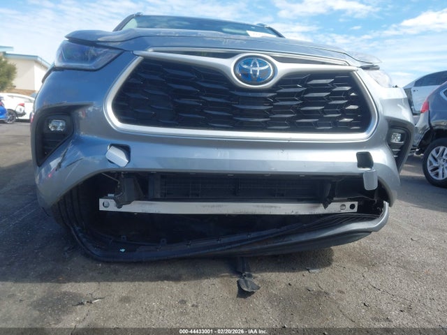 5TDHARAHXMS008862 Toyota Highlander Hybrid Xle