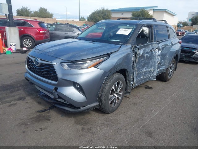 5TDHARAHXMS008862 Toyota Highlander Hybrid Xle