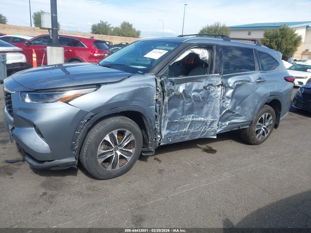 5TDHARAHXMS008862 Toyota Highlander Hybrid Xle