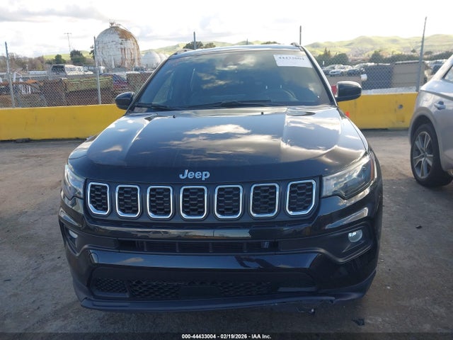 3C4NJDFN0RT106610 Jeep Compass Latitude Lux Fwd