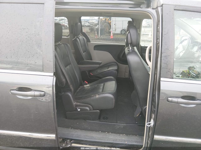 Продажа на аукционе авто 2016 Chrysler Town & Country Touring, vin: 2C4RC1BG0GR206661, номер лота: 44433006