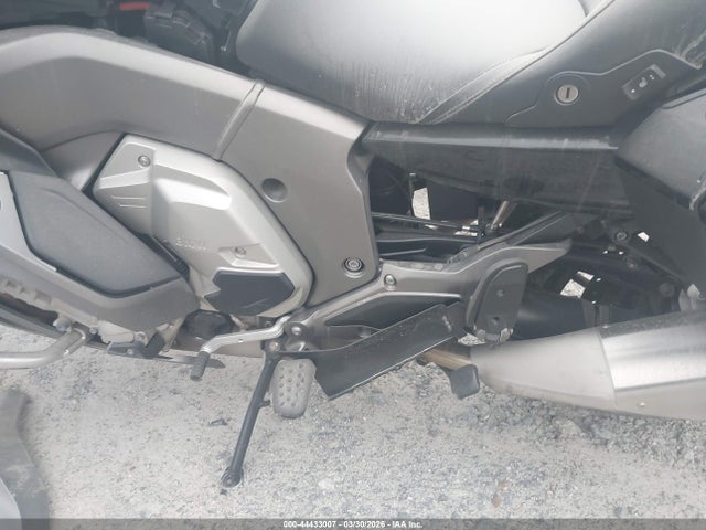 44433007 :رقم المزاد ، WB10F1205M6E04867 vin ، 2021 Bmw K1600 Gtl مزاد بيع