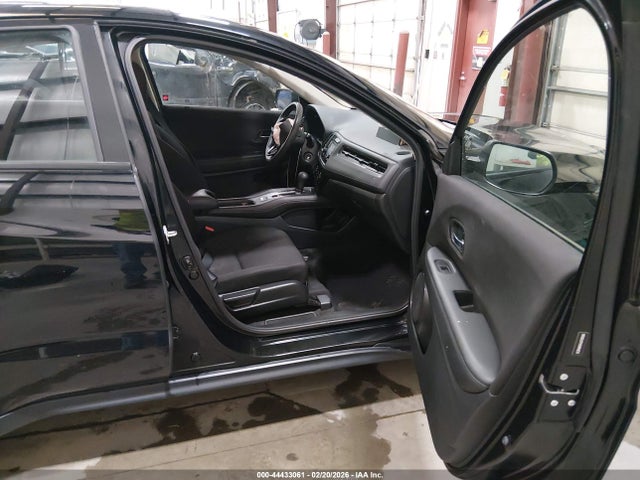 3CZRU6H34JG705596 Honda HR-V LX