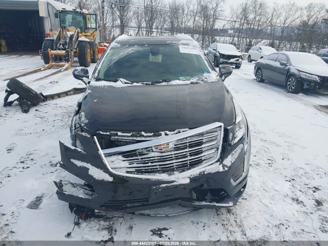 44433103 :رقم المزاد ، 1GYKNFRS9KZ139358 vin ، 2019 Cadillac Xt5 Premium Luxury مزاد بيع