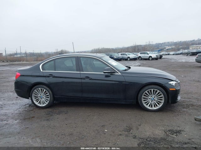 2013 Bmw 328i მანქანა იყიდება აუქციონზე, vin: WBA3A5C5XDF358527, აუქციონის ნომერი: 44433146