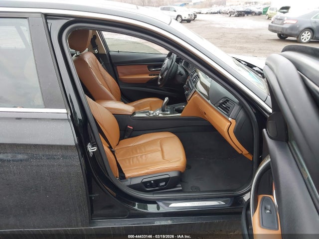 2013 Bmw 328i მანქანა იყიდება აუქციონზე, vin: WBA3A5C5XDF358527, აუქციონის ნომერი: 44433146
