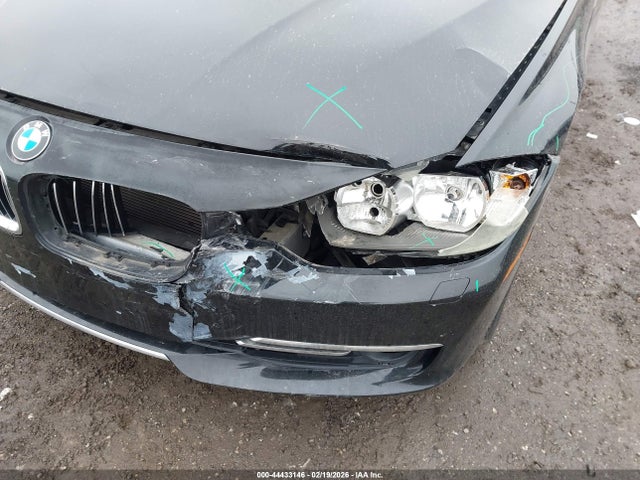 2013 Bmw 328i მანქანა იყიდება აუქციონზე, vin: WBA3A5C5XDF358527, აუქციონის ნომერი: 44433146