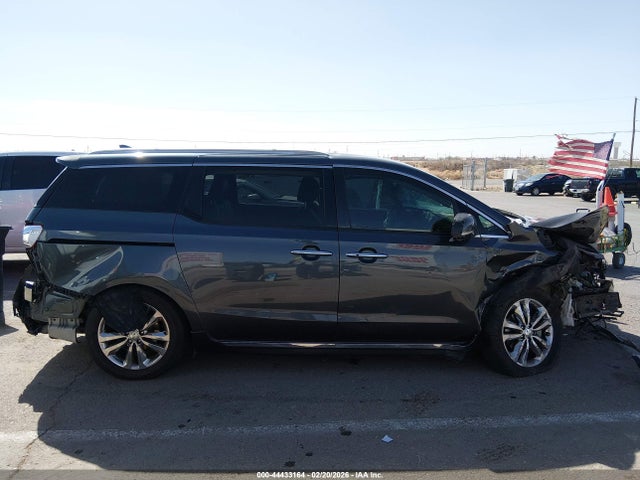44433164 :رقم المزاد ، KNDME5C15H6273061 vin ، 2017 Kia Sedona Sx Luxury مزاد بيع