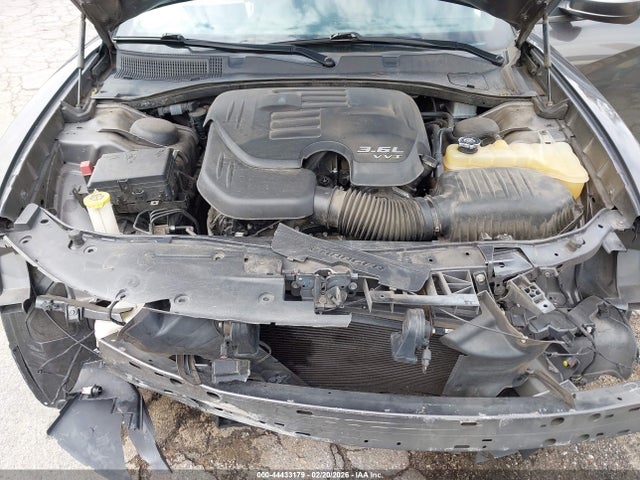 2C3CDXJG4KH533168 Dodge Charger Sxt Awd