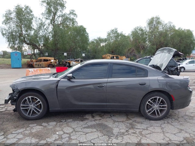 2C3CDXJG4KH533168 Dodge Charger Sxt Awd